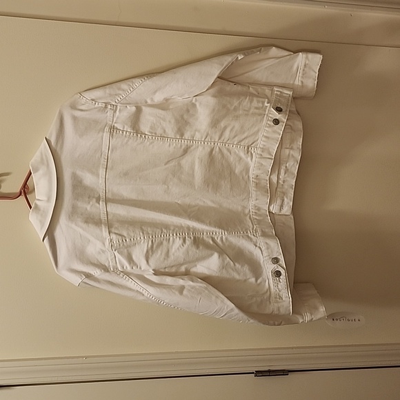 NWT! - White Denim Jacket - Picture 2 of 6